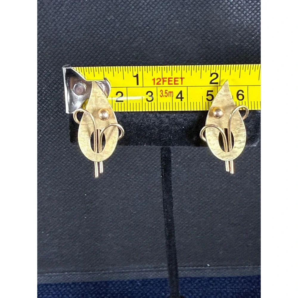 Vintage Gold Screw‑Back Earrings – Textured Bow/Floral Mid‑Century Design